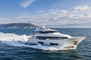 Ferretti-Custom-Line-Navetta-28_9