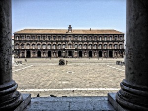 palazzo-reale-di-napoli-aeafeddf-6602-4ef3-a523-08529f01db39